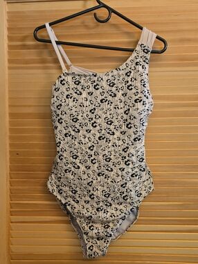 One-Shoulder Leopard Print Swimsuit in Cream and Black